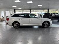 Gebraucht Skoda Superb Ambition 200 PS (147 kW) 2022 Weiß Kombi