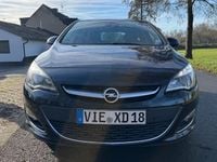 Gebraucht Opel Astra Edition 140 PS (102 kW) 2013 Schwarz Limousine