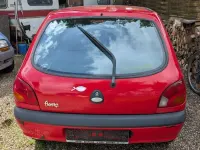 Gebraucht Ford Fiesta Ghia 75 PS (55 kW) 2002 Rot Kleinwagen
