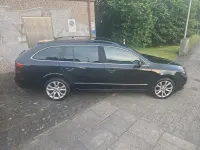 Gebraucht Skoda Superb 140 PS (102 kW) 2014 Schwarz Kombi