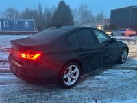 Gebraucht BMW 330 258 PS (189 kW) 2014 Schwarz Limousine