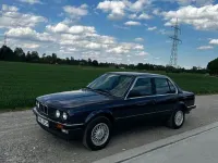 Gebraucht BMW 325 122 PS (89 kW) 1986 Blau Limousine