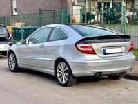 Gebraucht Mercedes C180 143 PS (105 kW) 2006 Grau Coupé