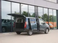 Neu Fiat Doblò 131 PS (96 kW) 2026 Blau Van / Kleinbus