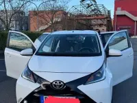 Gebraucht Toyota Aygo X-play 69 PS (50 kW) 2017 Weiß Kleinwagen