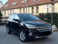 Gebraucht Ford Kuga 150 PS (110 kW) 2018 Schwarz SUV