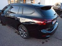 Gebraucht Ford Focus ST-Line 125 PS (91 kW) 2022 Obsidianschwarz metallic Kombi