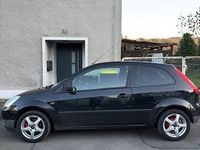 Gebraucht Ford Fiesta 70 PS (51 kW) 2004 Schwarz Kleinwagen