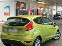 Gebraucht Ford Fiesta 95 PS (69 kW) 2010 Andere farben Kleinwagen