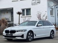 Gebraucht BMW 520 Shadowline 190 PS (139 kW) 2022 Weiß Kombi