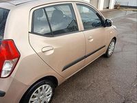 Gebraucht Hyundai i10 65 PS (47 kW) 2010 Grau Kleinwagen