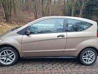 Gebraucht Mercedes A150 Classic 95 PS (69 kW) 2007 Gold Limousine