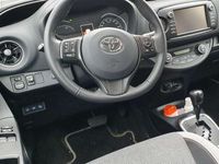 gebraucht Toyota Yaris Hybrid 1.5 VVT-i Selection Y20 Club