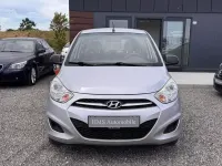 Gebraucht Hyundai i10 Edition 69 PS (50 kW) 2013 Silber Kleinwagen