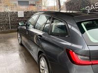 Gebraucht BMW 320 Advantage 190 PS (139 kW) 2022 Grau Kombi