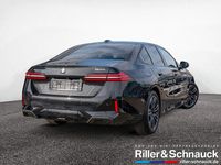 Gebraucht BMW 520 M Sport 208 PS (152 kW) 2025 Schwarz Limousine