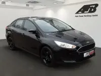 Używany Ford Focus Trend 101 KM (74 kW) 2018 Czarny Sedan/Limuzyna