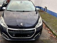 Gebraucht Peugeot 208 110 PS (80 kW) 2015 Violett Kleinwagen