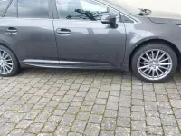 Gebraucht Toyota Avensis Comfort 147 PS (108 kW) 2017 Grau Limousine