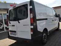 Gebraucht Renault Trafic Komfort 95 PS (69 kW) 2019 Weiß Van / Kleinbus