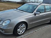 Gebraucht Mercedes E320 Avantgarde 204 PS (150 kW) 2003 Silber Limousine