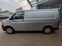 Gebraucht VW Transporter 150 PS (110 kW) 2017 Silber Van