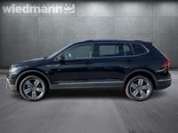 Gebraucht VW Tiguan Allspace Move 150 PS (110 kW) 2023 Deep black perleffekt (metallic) SUV