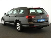 Gebraucht VW Passat Conceptline 122 PS (89 kW) 2023 Mangangrau metallic Kombi