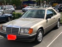Gebraucht Mercedes 230 132 PS (97 kW) 1988 Gold Coupé