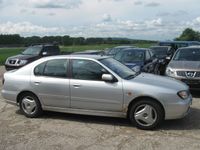 Gebraucht Nissan Primera 114 PS (83 kW) 2001 Silber metallic Limousine