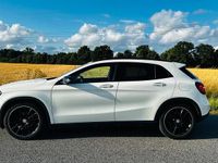 Używany Mercedes GLA220 177 KM (130 kW) 2017 Biały SUV
