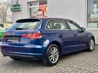 Gebraucht Audi A3 Ambiente 110 PS (80 kW) 2015 Blau Limousine