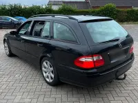 Gebraucht Mercedes E200 Classic 163 PS (119 kW) 2005 Schwarz Limousine