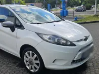 Gebraucht Ford Fiesta 60 PS (44 kW) 2009 Weiß Kleinwagen