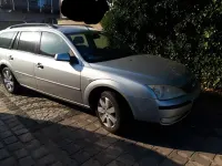 Gebraucht Ford Mondeo Ghia 131 PS (96 kW) 2004 Silber Limousine
