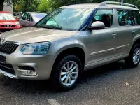 Gebraucht Skoda Yeti Ambition 105 PS (77 kW) 2015 Bezova capuccino/capuccino bei SUV