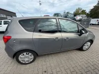 Gebraucht Opel Meriva Design Edition 101 PS (74 kW) 2011 Grau Van / Kleinbus