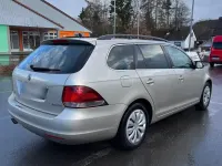 Gebraucht VW Golf VI 140 PS (102 kW) 2011 Beige Kleinwagen