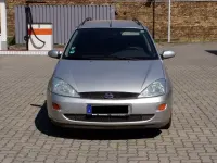 Second-hand Ford Focus Trend 90 CP (66 kW) 2000 Argintiu Break