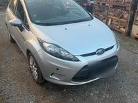 Gebraucht Ford Fiesta 81 PS (59 kW) 2009 Silber Kleinwagen