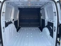 Gebraucht Ford Transit Trend 122 PS (89 kW) 2025 Weiß Van