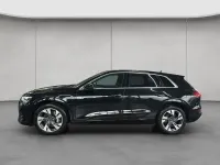 Gebraucht Audi e-tron S-Line 230 kW (313 PS) 2022 Mythosschwarz metallic SUV