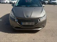 Gebraucht Peugeot 208 85 PS (62 kW) 2012 Grau Kleinwagen