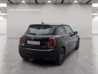 Gebraucht Mini Cooper SE 135 kW (184 PS) 2023 Schwarz Kleinwagen
