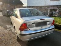 Gebraucht Ford Focus Ambiente 101 PS (74 kW) 2003 Silber Limousine