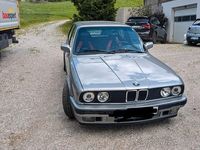 Używany BMW 325 Performance 299 KM (219 kW) 1988 Srebrny Sedan/Limuzyna