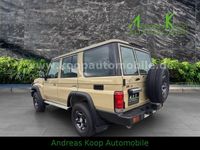Neu Toyota Land Cruiser 231 PS (169 kW) 2025 Beige SUV