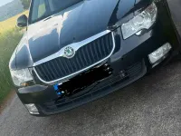Gebraucht Skoda Superb Comfort 140 PS (102 kW) 2011 Schwarz Kombi