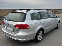 Gebraucht VW Passat 140 PS (102 kW) 2014 Grau Kombi