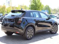 Neu Fiat 600 Red 114 kW (156 PS) 2025 Schwarz Limousine